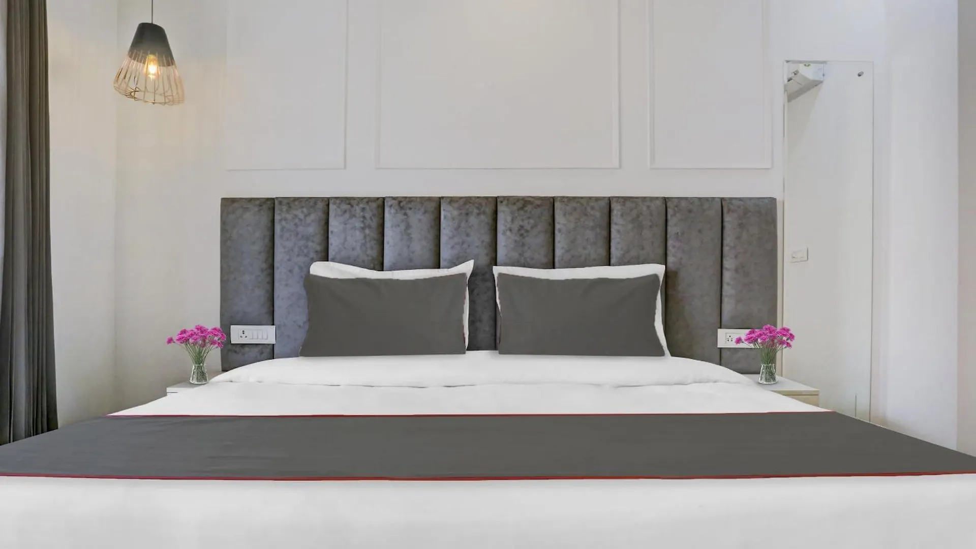 Townhouse Royal Suites Near Aravali Biodiversity Park Gurgaon